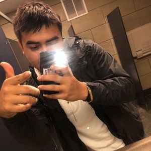 Meet your Posher, Luis